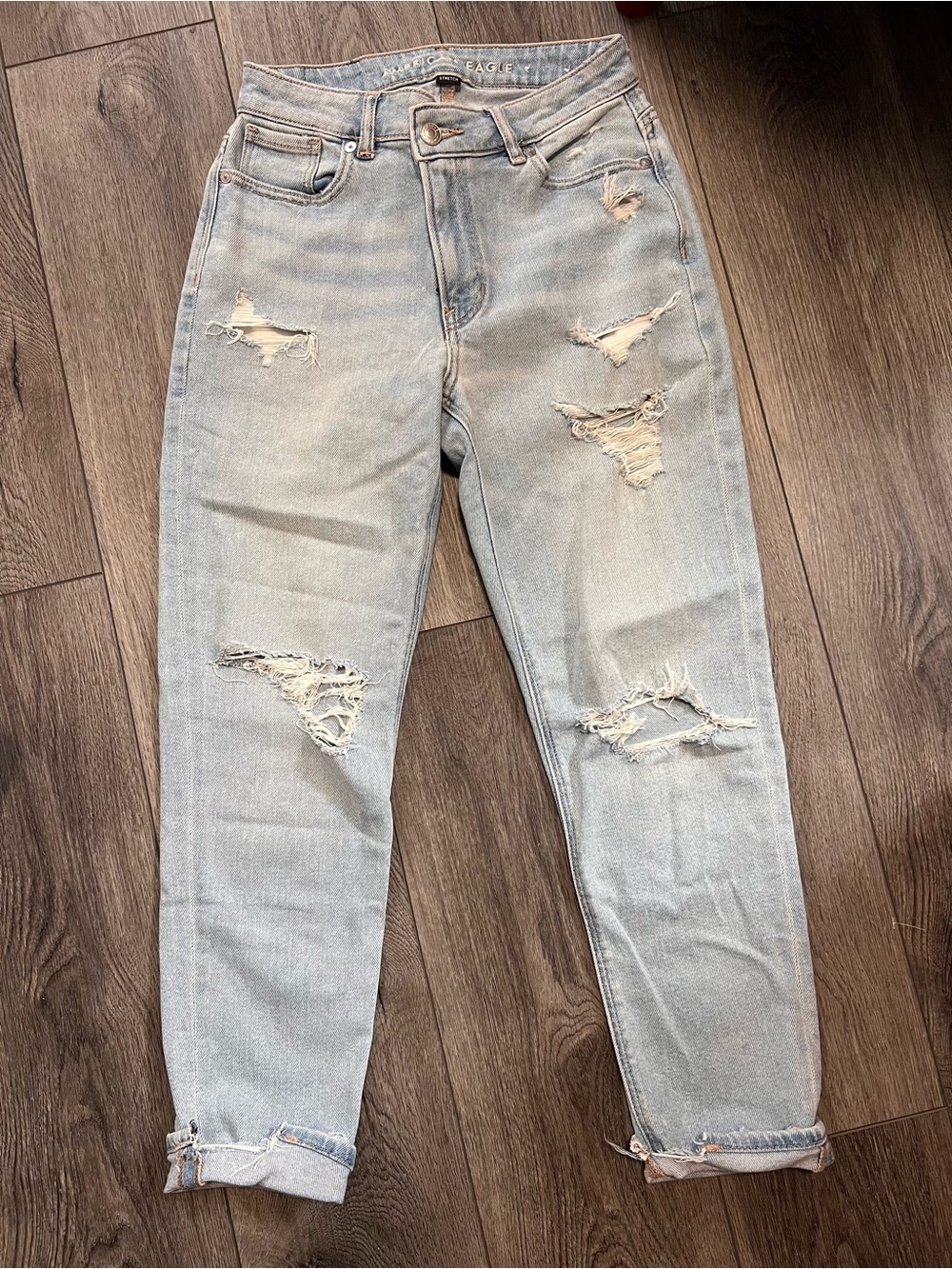 American Eagle Light Wash Distressed High-Rise mom Jeans